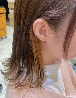 ミディアム カラー 古川 琴美のヘアスタイル