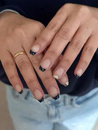 ネイル vive所属・市野瀬 凪紗のネイルデザイン