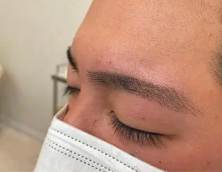 アイブロウ ハーブピーリング/韓国肌管理/フェイシャル/毛穴洗浄/眉毛/顔脱毛【糸脱毛専門】rev所属・ハーブピーリング🌹 毛穴洗浄❤️眉waxのエステ・リラクイメージ