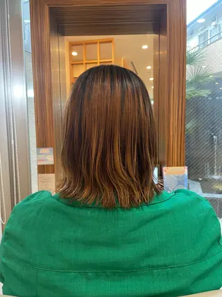 ミディアム 本多 美羽のヘアスタイル