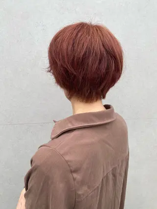 ショート カラー 中山 愛美莉のヘアスタイル