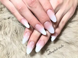 ネイル Yakko pas á pasのネイルデザイン