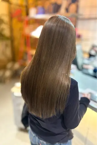 ロング カラー 菊地 紗矢のヘアスタイル