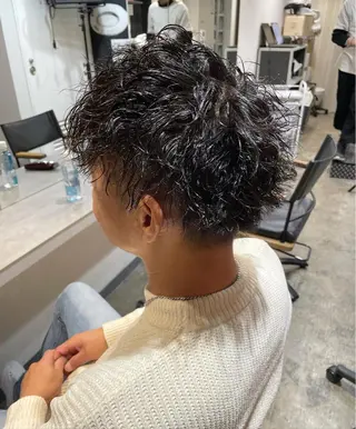 ショート パーマ メンズ ハイトーン/レイヤー /ケアブリーチ石川治のヘアスタイル