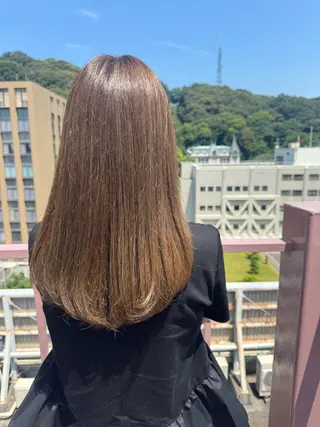 セミロング カラー Viage （ビアージュ）のヘアスタイル