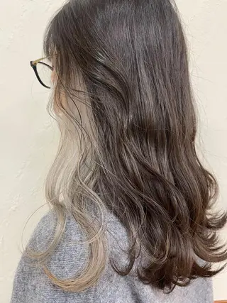 ロング 関根 沙季のヘアスタイル