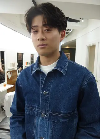 ミディアム パーマ メンズ グランジヘア 無造作ヘアHYUGAのヘアスタイル