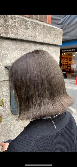 ミディアム カラー サロウィン(SALOWIN)原宿iori店所属・れい🫧 ハイトーン特化のヘアスタイル