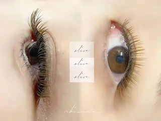 マツエク・マツパ GRANDE大須 栄/店長 aki🌙のネイルデザイン