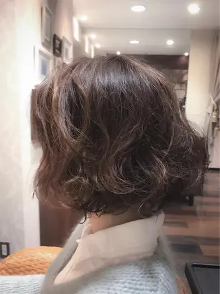 ショート カラー ひろせ かなのヘアスタイル