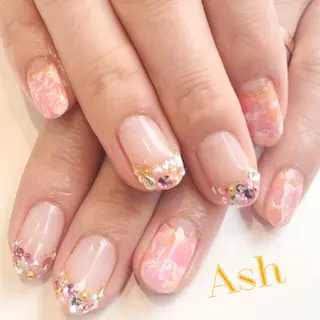 ネイル 🩵NORIKO 上品ネイルが得意🩵のネイルデザイン