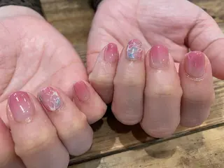 ネイル 佐藤  悠子のネイルデザイン