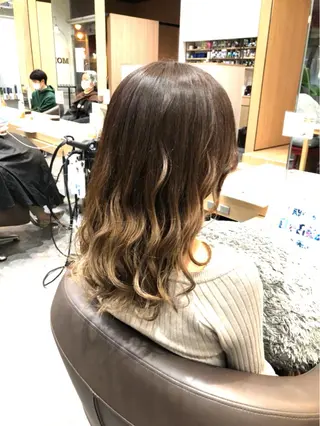 カラー ニスル　町田店所属・似合わせカットカラー 望月一生のヘアスタイル