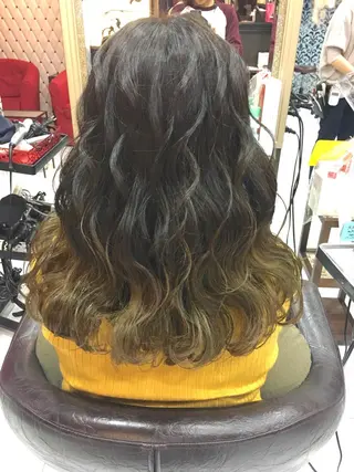 セミロング トップスタイリスト 小澤純一のヘアスタイル