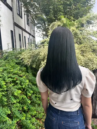 ロング カラー 梨菜/ハイトーン /ブリーチカラーのヘアスタイル