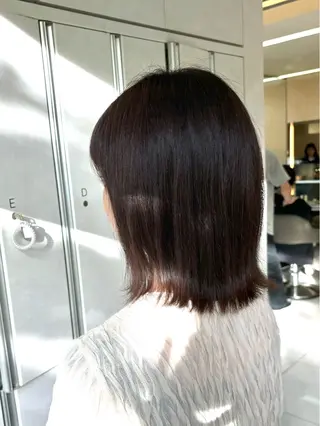 ミディアム Iris by artina 武蔵小杉店【イリス バイ アルティナ】所属・🎼レイヤー/顔周り カット/nene♬のヘアスタイル