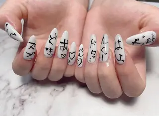 ネイル 塩梅 朱梨のネイルデザイン