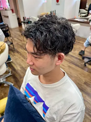 ショート カラー パーマ メンズ ジールヤマグチ朝霧駅前店所属・渋谷 洸貴のヘアスタイル