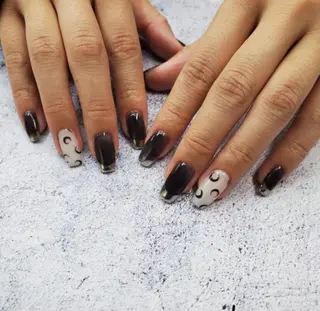 ネイル nailstudio eviz新宿店のネイルデザイン