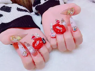 ネイル Makana Mana所属・Makana Manaのネイルデザイン