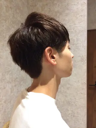 メンズ Kobayashi ハイライト/ショートのヘアスタイル