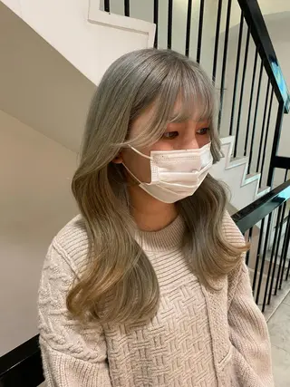 セミロング 'AXIS所属・'AXIS maiのヘアスタイル