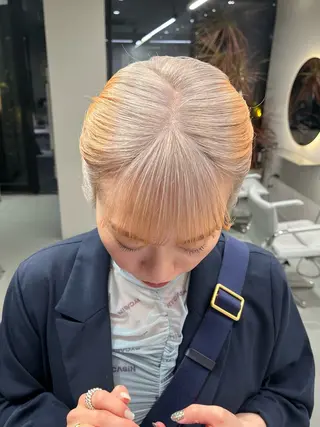 カラー 艶ブリーチ/表参道 ハイトーン /実乃梨のヘアスタイル