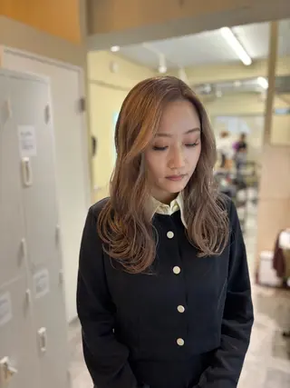 セミロング 🌟髪質改善ケアカラ ー美髪縮毛矯正y🌟のヘアスタイル