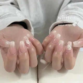 ネイル Larme ［ﾗﾙﾑ］のネイルデザイン