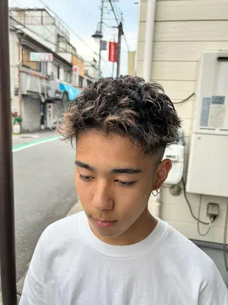 ショート カラー labyrinthノーブル所属・メンズ特化西村 雄太のヘアスタイル