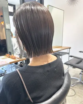 ミディアム YURIK Aのヘアスタイル