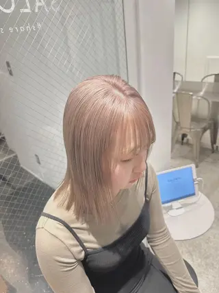 セミロング カラー ハイトーン･髪質改善 MIOKAのヘアスタイル