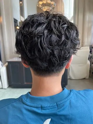 パーマ メンズ 追立 優稀のヘアスタイル
