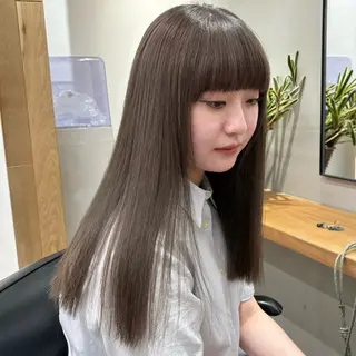 ロング 盛れる透明感カラー・ momokaのヘアスタイル