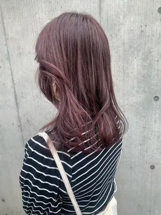 カラー ラベンダー/レイヤー スタイル🤎mamiのヘアスタイル