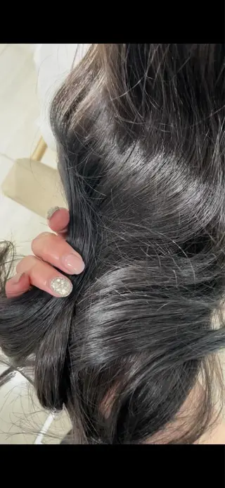 ロング カラー ONDO所属・森 はるかのヘアスタイル