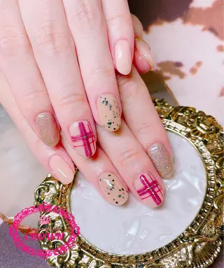 ネイル CROWN プライベートサロンのネイルデザイン