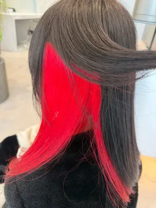 カラー 中山 朱のヘアスタイル