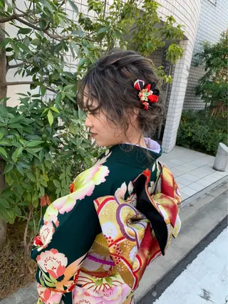 ミディアム カラー パーマ ヘアアレンジ re naのヘアスタイル