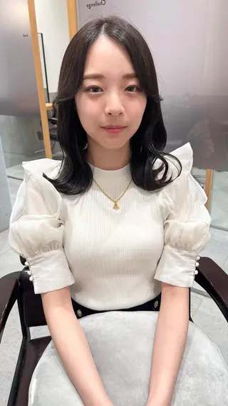 ミディアム カラー classic 新横浜所属・大人girly🛋️ 🤍yukakoのヘアスタイル