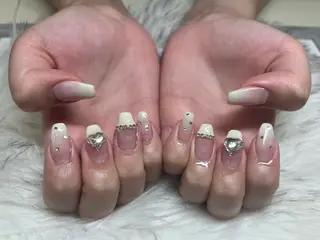 ネイル SOARE🤍 🤍のネイルデザイン