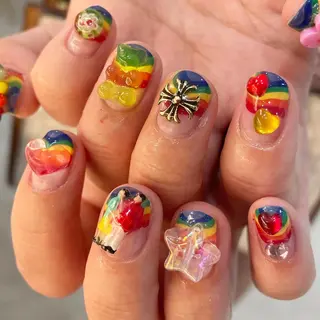 ネイル 栗田 ゆう子のネイルデザイン