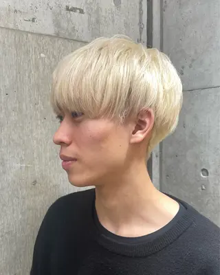 ショート メンズ ⭐ハイトーンブリーチ ミルクティーピンクのヘアスタイル