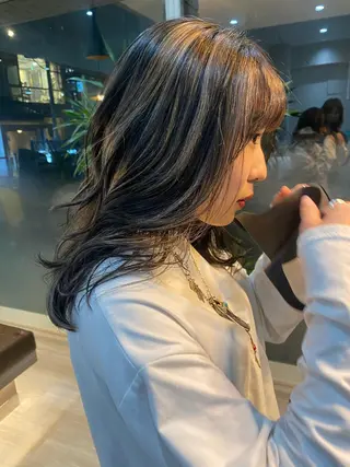 セミロング 垢抜けのプロ🪄 honoのヘアスタイル