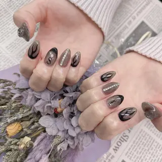 ネイル 🦋ネイルサロン ブラン🌈ゆりのネイルデザイン