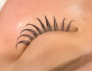 マツエク・マツパ LUANA ☁️MIYAの眉毛・アイブロウイメージ