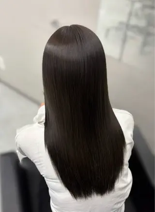 ロング カラー mitty aikaのヘアスタイル