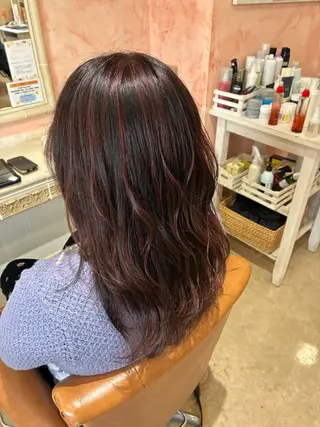 セミロング カラー おおやま たくみのヘアスタイル