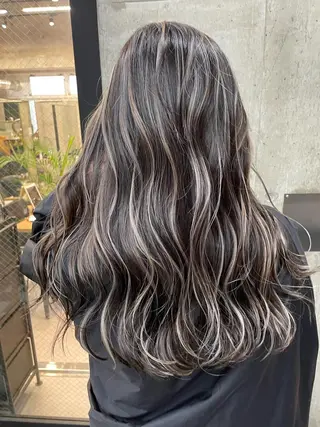 ロング カラー LUSTRE クロサワのヘアスタイル