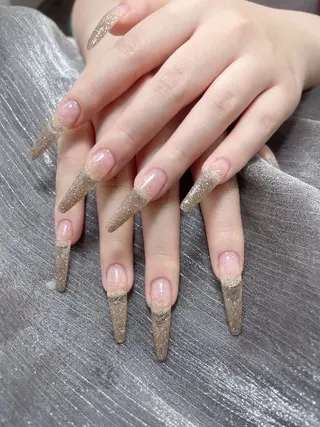 ネイル ENsalon AKIRAのネイルデザイン